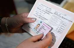 На Сумщині працівники сервіс-центрів МВС торгували водійськими правами