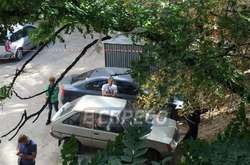 У Києві безхатько знайшов мертве немовля, загорнуте у пакет