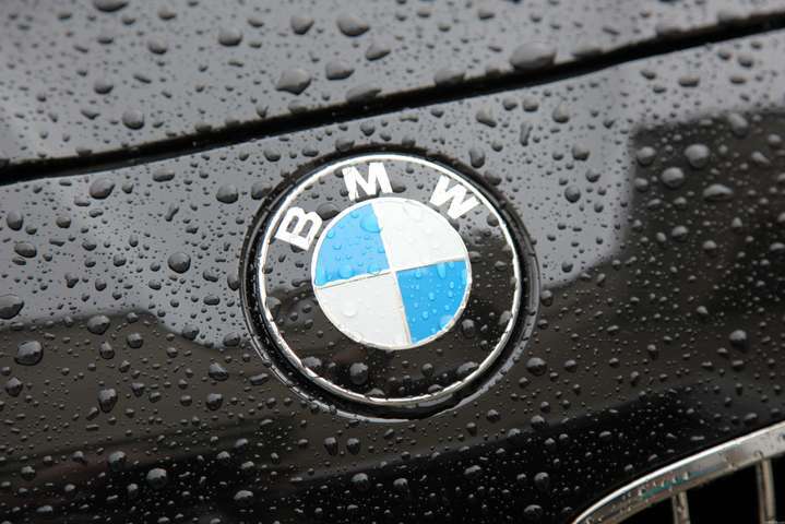 Компанія BMW відкликає майже 140 тисяч автомобілів