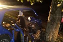  Зіткнення легкового автомобіля &laquo;ВАЗ -2101&raquo; з деревом 