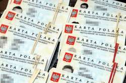 Понад 100 тисяч українців отримали карту поляка 