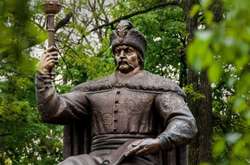 Пам’ятник Іванові Мазепі у Полтаві