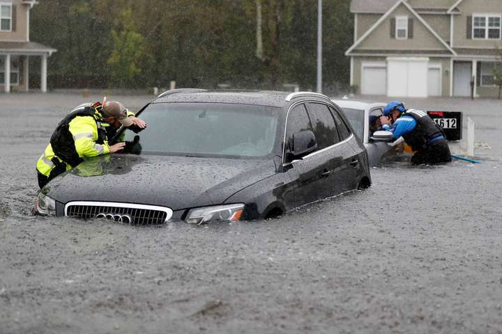 Кількість жертв урагану Флоренс у США зросла до 20 осіб