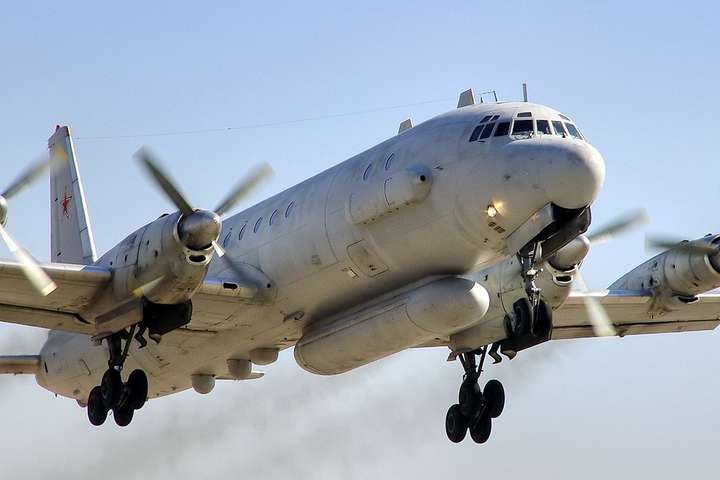 ЗМІ: сирійська протиповітряна оборона збила російський літак з 14 військовими
