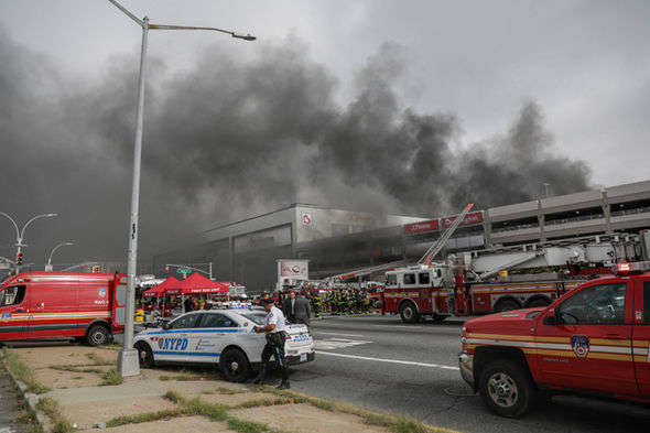 У торговому центрі Нью-Йорка сталася пожежа: поліція підозрює підпал