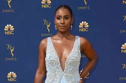 Красная дорожка  «Эмми-2018»: лучшие наряды