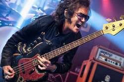 Гленн Хьюз (экс-участник легендарной группы Deep Purple)