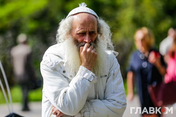 «Дорогою смерті»: у Києві вшанували пам’ять жертв загиблих у Бабиному Яру (фоторепортаж)