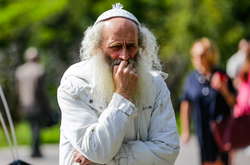 «Дорогою смерті»: у Києві вшанували пам’ять жертв загиблих у Бабиному Яру (фоторепортаж)