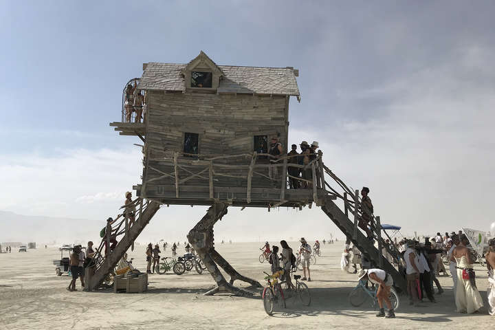 21 факт о фестивале Burning Man, на котором бывали основатели Tesla, Facebook и Google