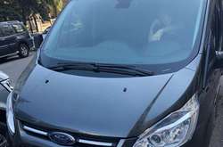 Спецназ НАБУ розбив службову машину Холодницького та побив його водія