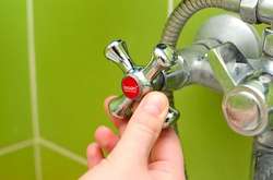 Кличко пояснив, чому у киян досі немає обіцяної гарячої води