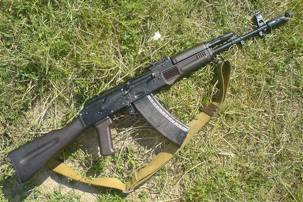 На Житомирщині з військової частини викрали зброю