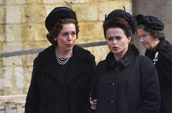 Хелена Бонем Картер пообщалась с духом принцессы Маргарет, прежде чем сыграть ее в сериале «Корона»