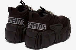 Бренд Vetements выпустил причудливую модель громоздких кроссовок (фото)