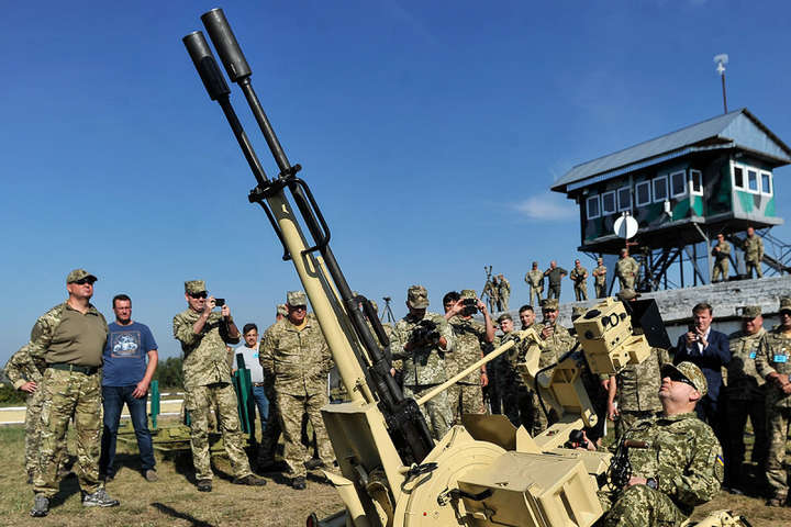 В Україні випробували нову високоефективну зброю та техніку