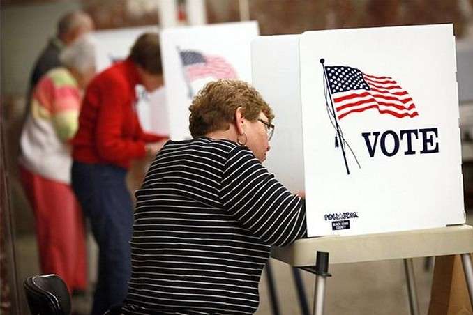 У США стартувало дострокове голосування на проміжних виборах до Конгресу