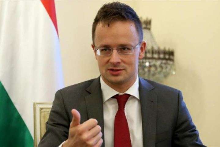 Угорщина проти автоматичного продовження санкцій ЄС проти Росії