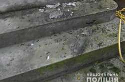 На Закарпатті у подвір'я місцевого депутата кинули гранату