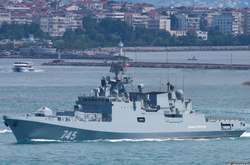 Росія проведе масштабні військові навчання в анексованому Криму 