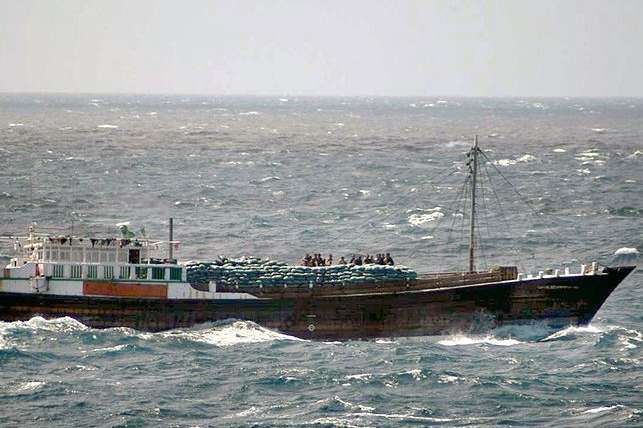 Возле Нигерии пираты захватили швейцарское судно с украинцем на борту