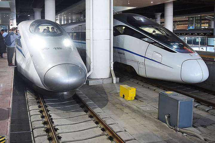 Между Гонконгом и материковым Китаем открылась высокоскоростная железная дорога