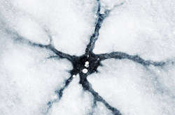 Атмосферные снимки ледяных образований Аляски в объективе Рета Каджита