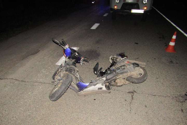 Смертельна ДТП під Києвом: автівка збила підлітка на моторолері 