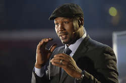 Леннокс Льюїс, який переміг Віталія Кличка, порадив Повєткіну завершувати кар'єру