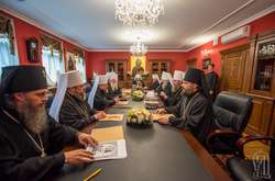 Московські священики закликали екзархів Варфоломія покинути Україну