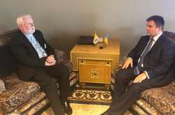  
 Павло Клімкін та Пол Річард Галлахер 
  
 