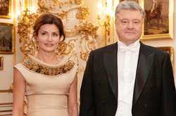 Марина Порошенко поздравила мужа с 53-летием и выгуляла новое платье