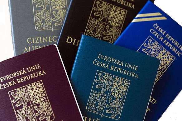 Посольство Чехії не роздаватиме громадянство мешканцям Закарпаття 
