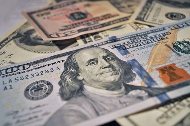 В Україні знову подорожчав долар: курс валют на 27 вересня