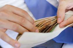 У ресторані в центрі Києва в іноземця вкрали кругленьку суму 