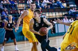 Перший тур Суперліги: центральний матч в Києві, поєдинки в Запоріжжі, Дніпрі та Одесі