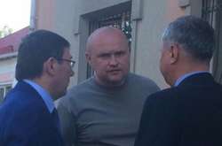  Павло Демчина (в центрі) та Юрій Луценко і Василь Грицак 