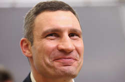 Виталий Кличко попытался исполнить песню группы «Битлз» (видео)