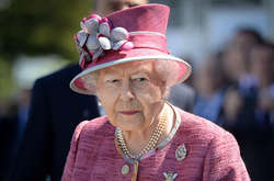 Елизавета II не смогла закончить запись рождественского поздравления. Что случилось?