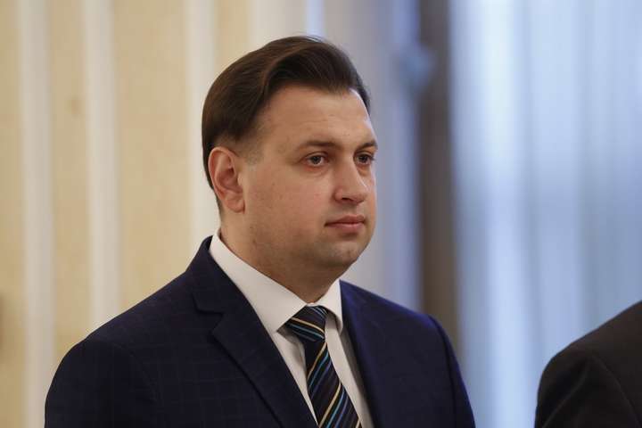 Радника президента Молдови вигнали із засідання парламенту 