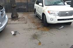 Посольство РФ висловило протест через облиття фекаліями авто дипломатів