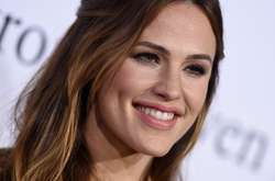 Дженнифер Гарнер