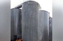 В Італії через аварію на виноробні 30 тис. літрів просекко витекло на асфальт