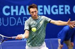 Стаховський вибув у чвертьфіналі тенісного турніру у Франції