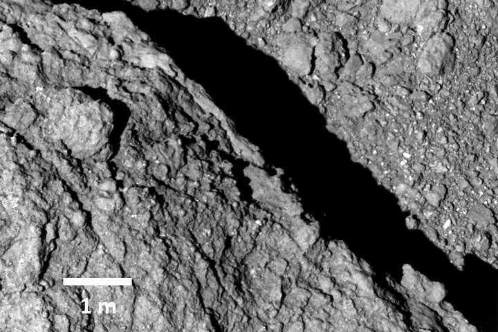 Японський зонд зробив детальний знімок поверхні астероїда Рюгу
