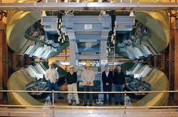 На Великому адронному колайдері відкрили дві нові частинки