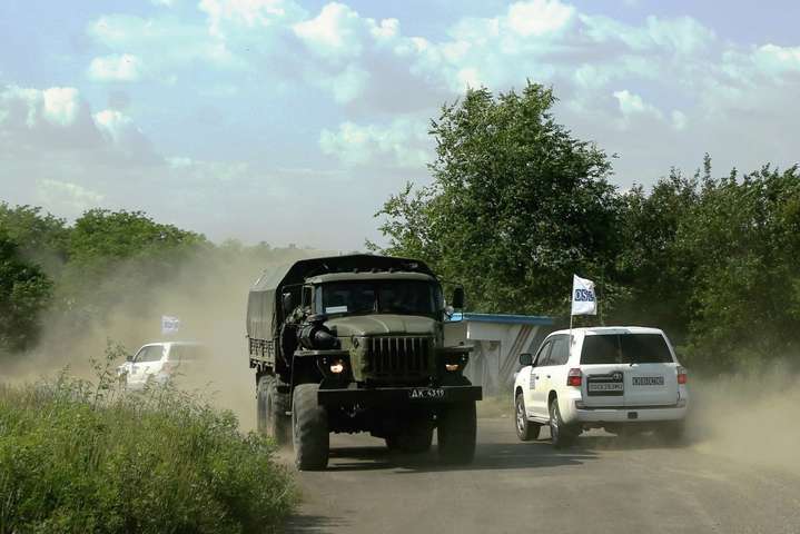 Місія ОСБЄ зафіксувала близько 100 вибухів на Донбасі