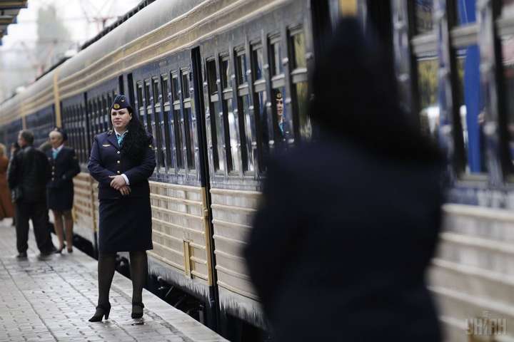 З потяга Київ-Маріуполь терміново евакуювали 700 пасажирів 