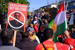 У Кельні проходять масові протести проти приїзду Ердогана