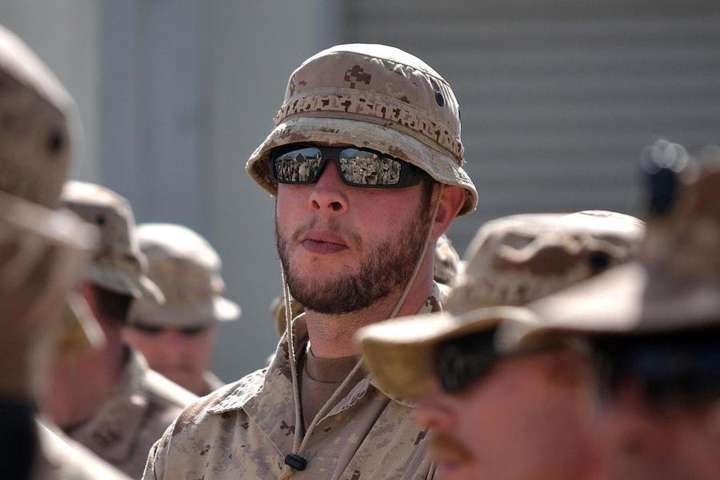 Канадським військовим дозволили носити бороду